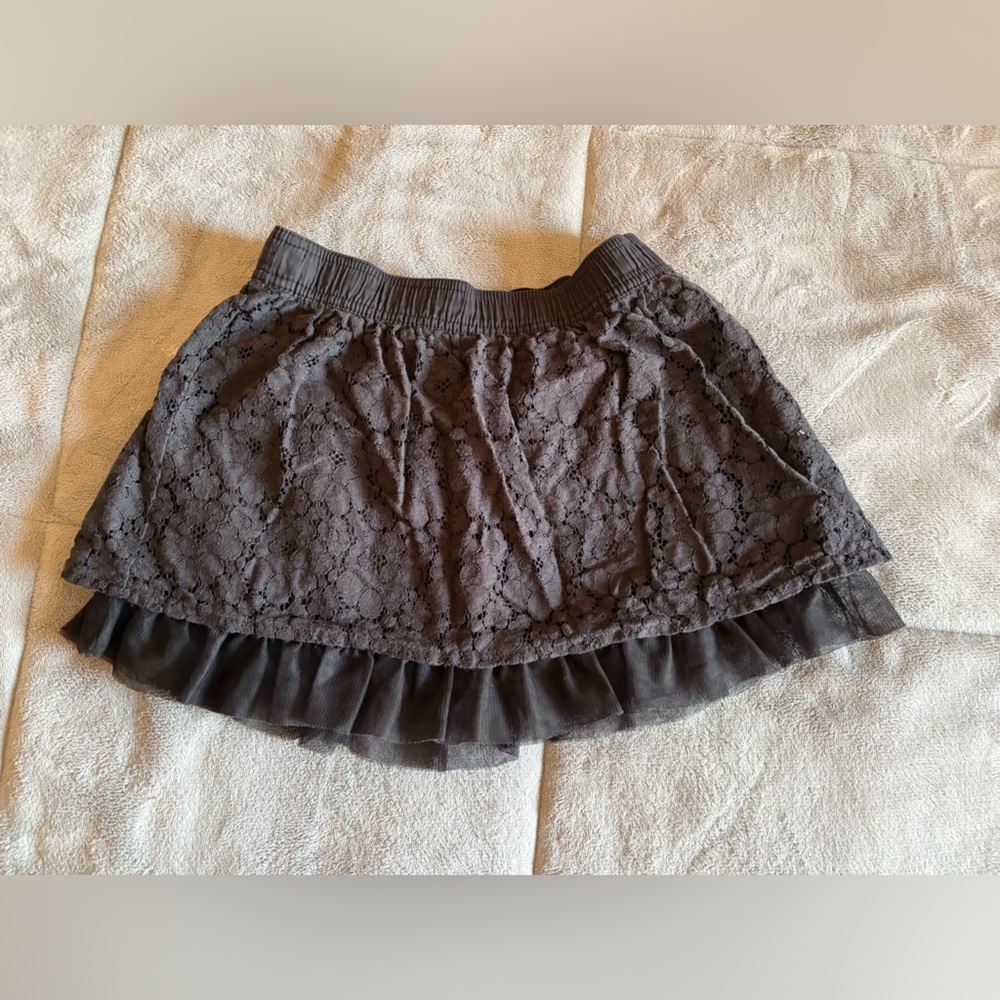 Adorable Girs Lacy Ruffle Black Skirt